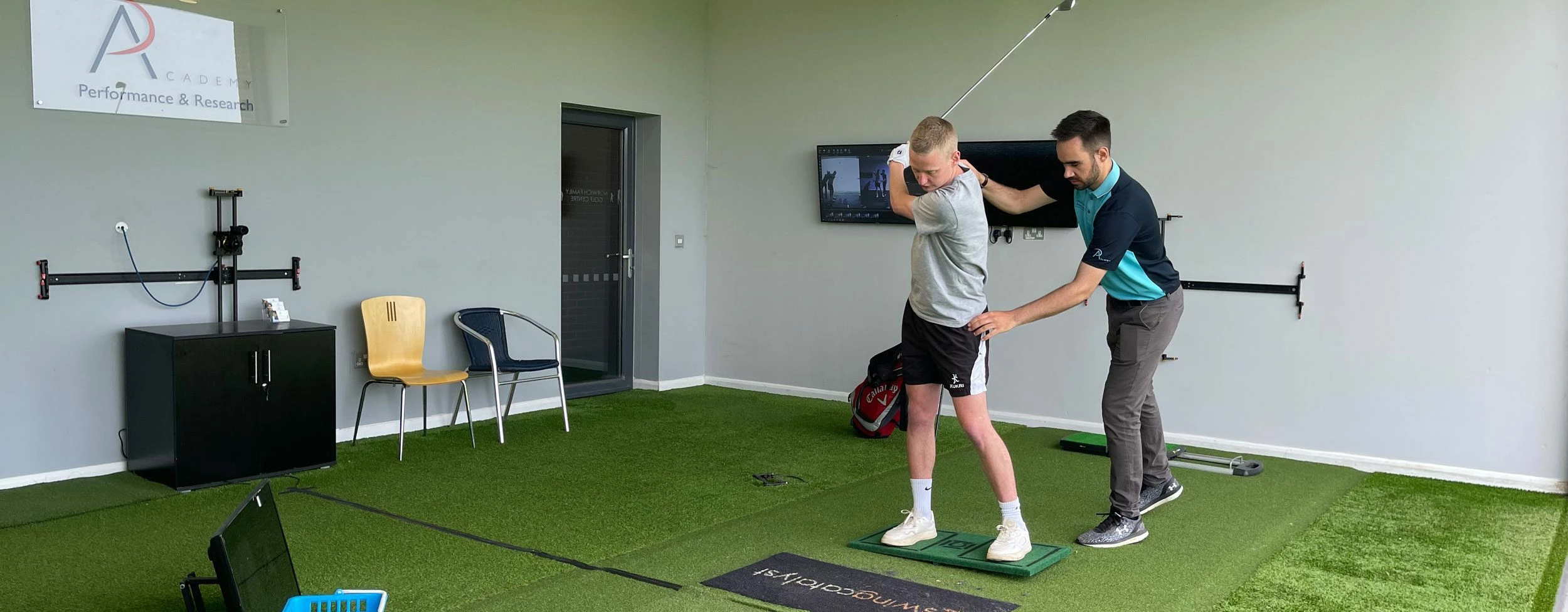 60 Minute Tech Golf Lesson Voucher - Image 2